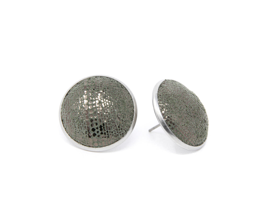 Luna Full Circle Button Earrings